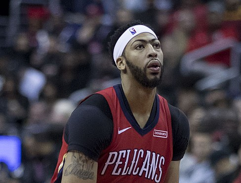 随着社交媒 随着社交媒