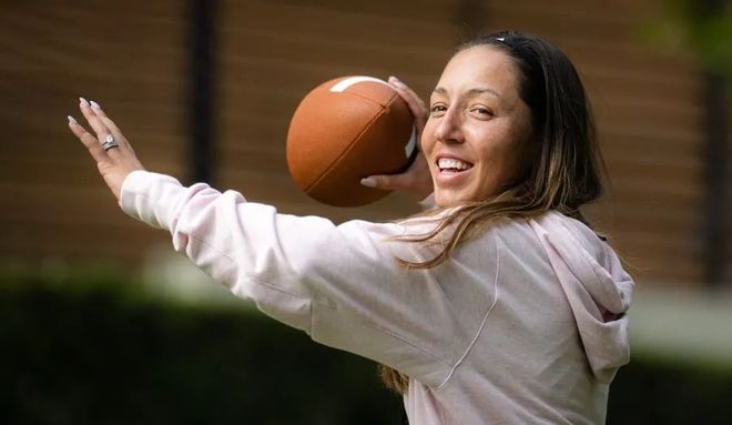 他不仅为老 他不仅为老