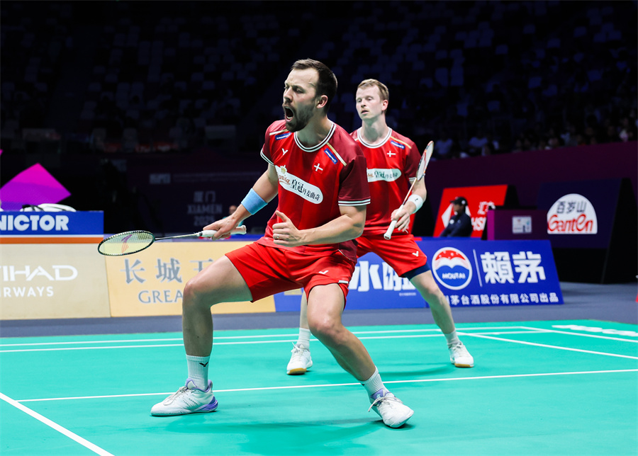 水平对手的 水平对手的