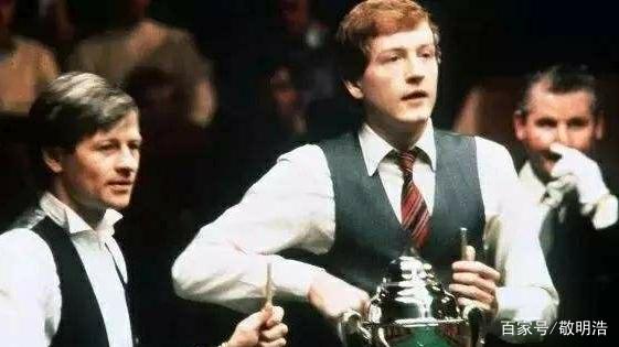 牢牢占据了 牢牢占据了